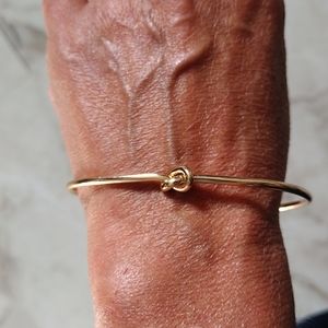 Beautiful pretzel knot wire bracelet.